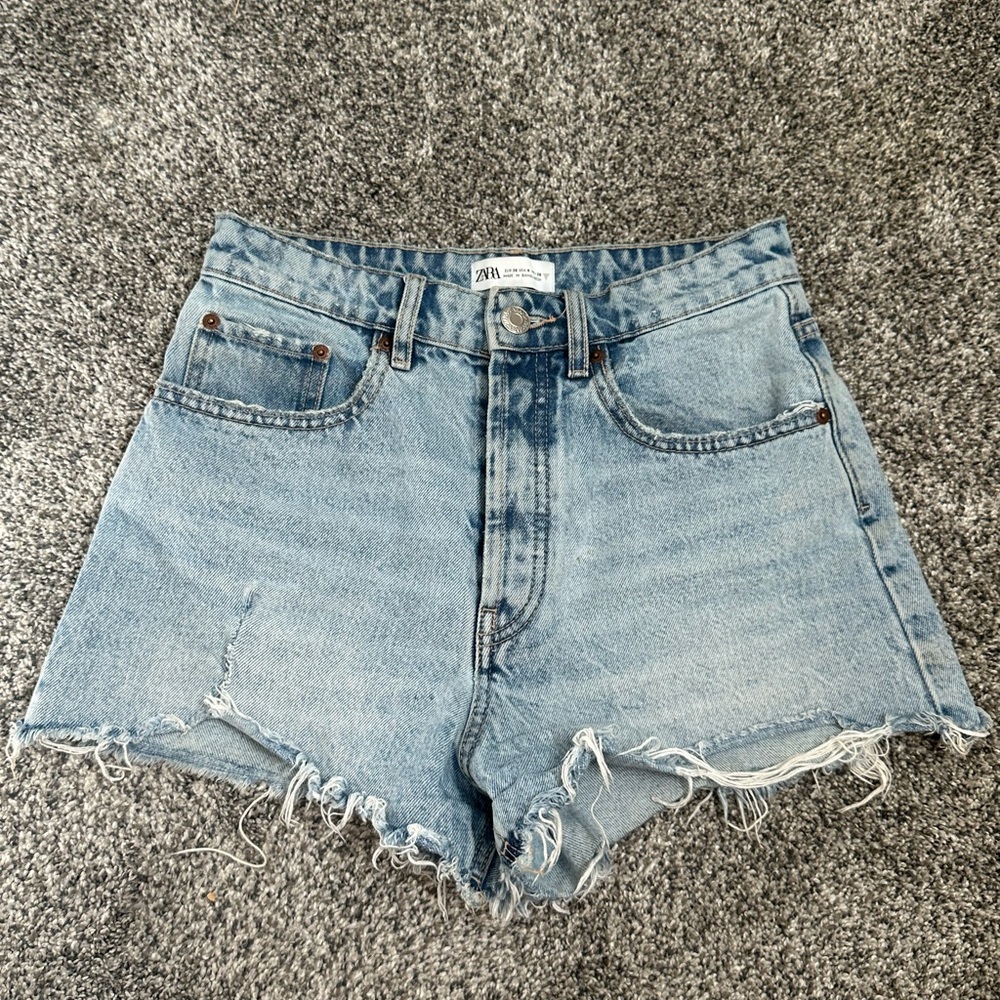 Zara distressed denim shorts